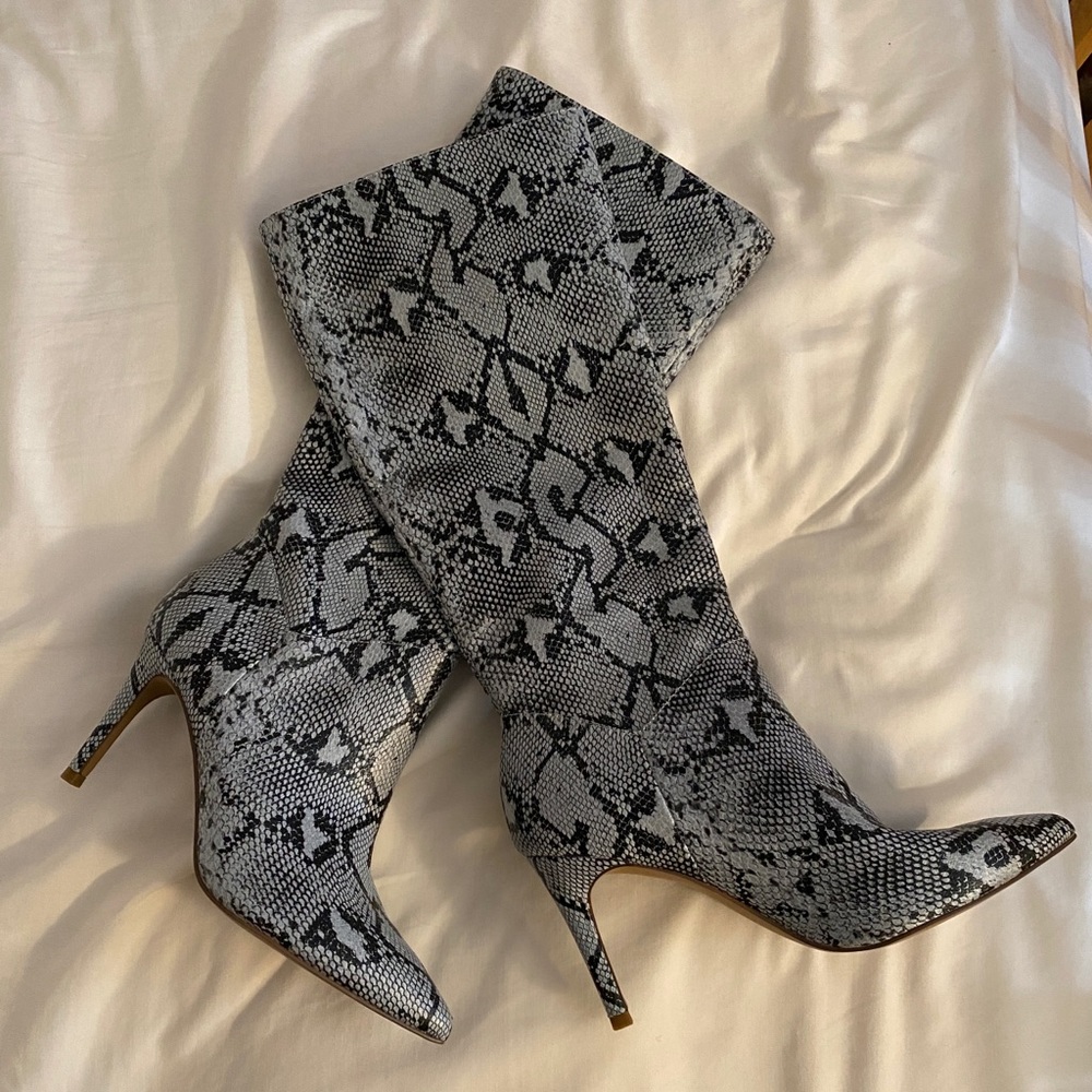 Steve Madden Kinga Blue Snakeskin Stiletto Heel